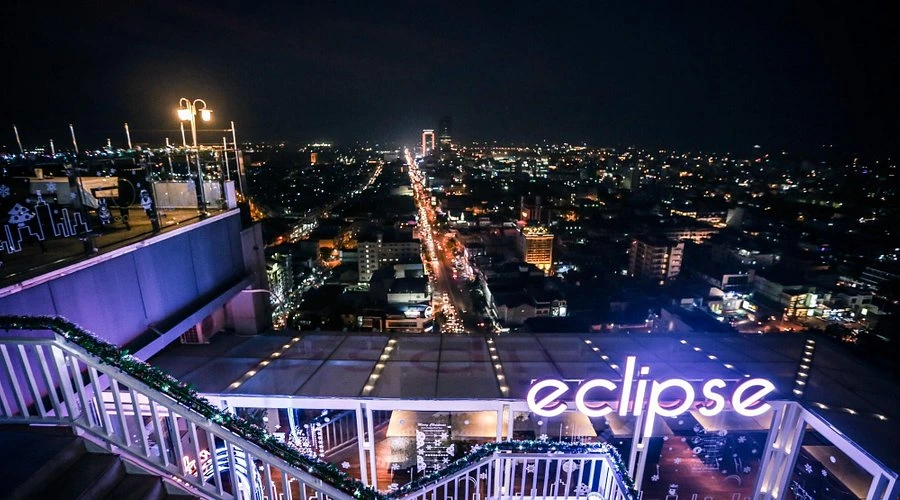 Eclipse Sky Bar