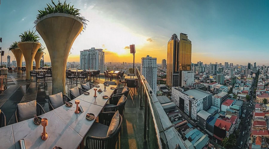 HighGround Sky Bar