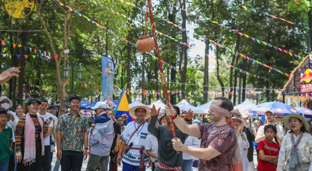 Songkran-festive-in-Cambodia